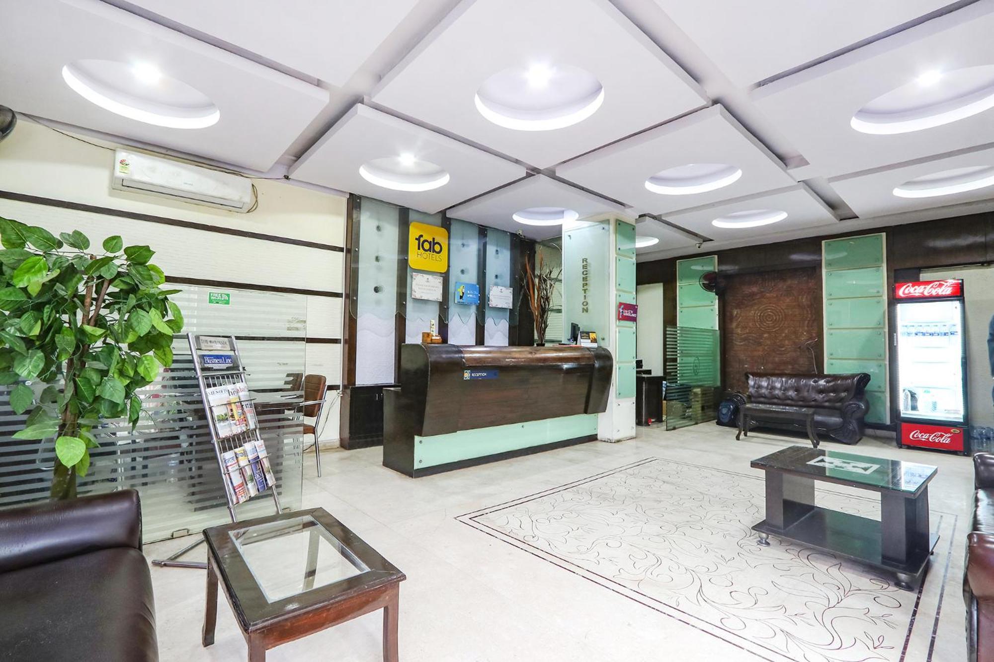 Fabhotel Royal Residency II - Nr Lakdikapul Metro Station Haidarábád Kültér fotó